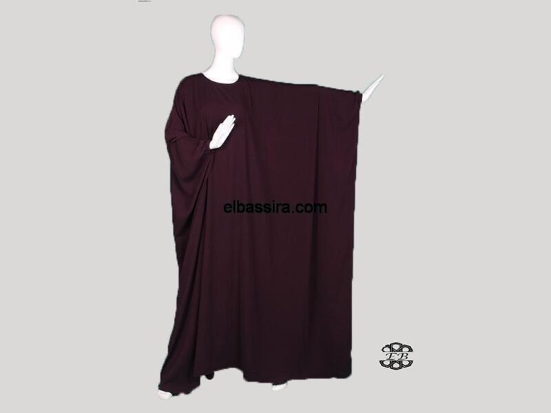 Robe ou Abaya saoudienne très évasée en tissu Caviary, de couleur aubergine