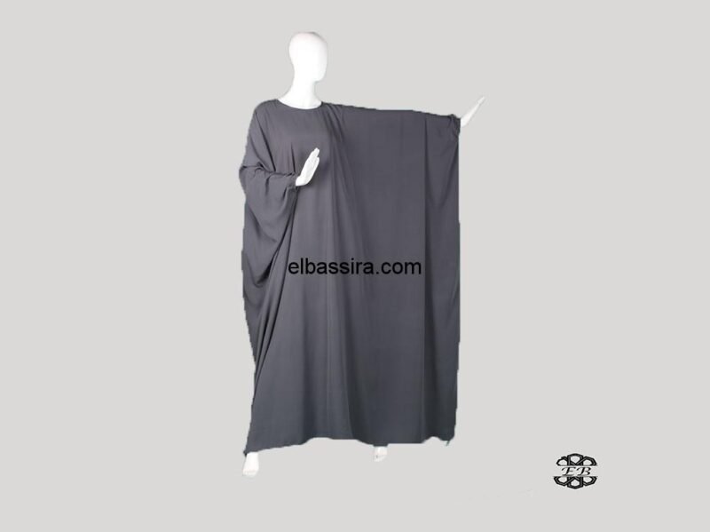 Robe ou Abaya saoudienne très évasée en tissu Wool Peach , appelé aussi Microfibre léger, de couleur gris ardoise